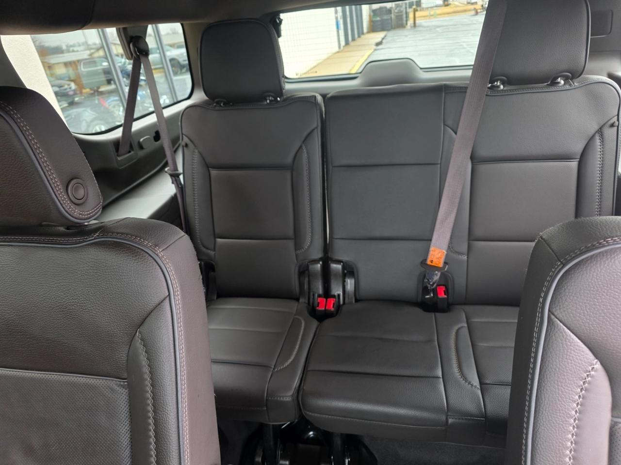 GMC Yukon XL Denali 4WD 2023