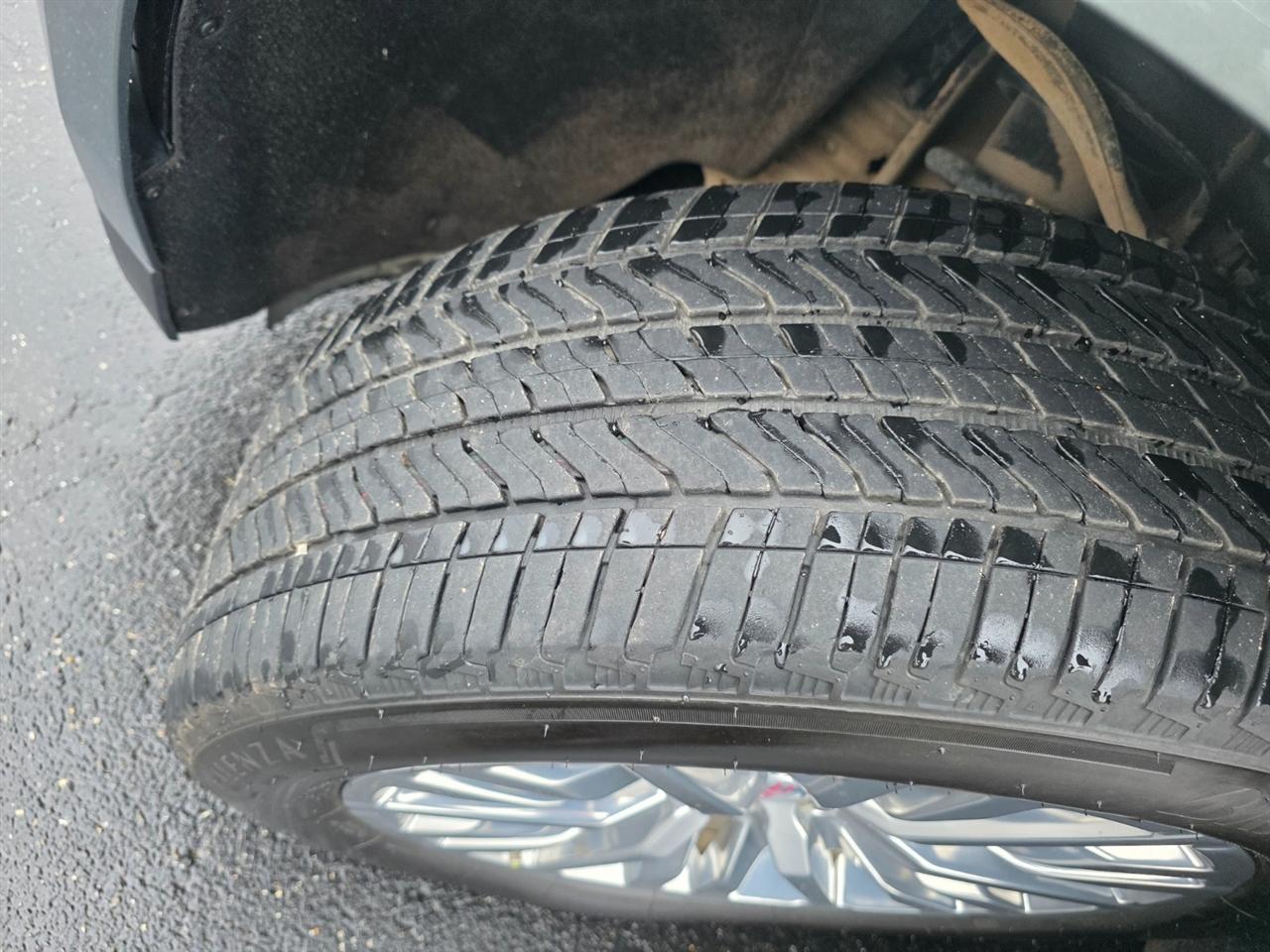 GMC Yukon XL Denali 4WD 2023