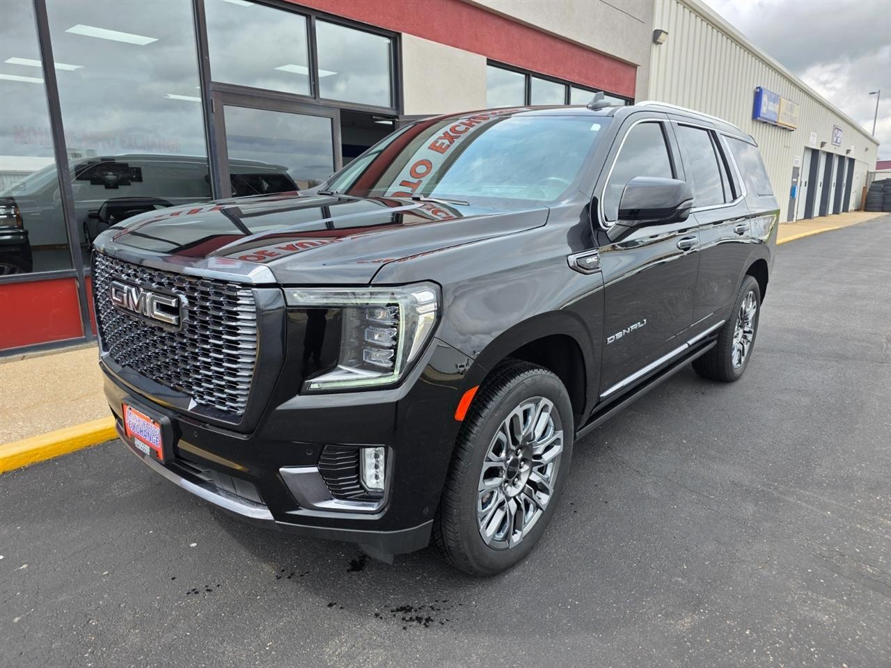 GMC Yukon Denali Ultimate 4WD 2023