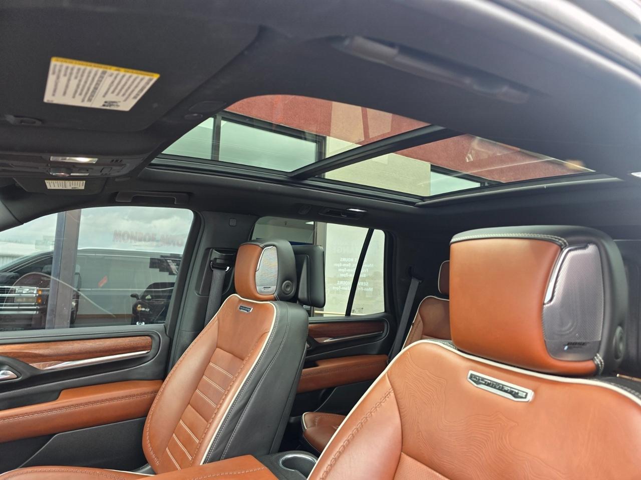 GMC Yukon Denali Ultimate 4WD 2023