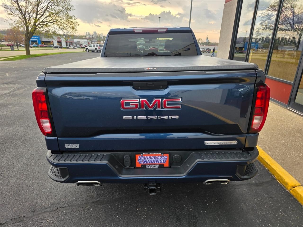 GMC Sierra 1500 Elevation Crew Cab 4WD 2019