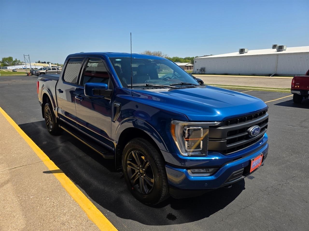 Ford F-150 Lariat SuperCrew 5.5-ft. Bed 4WD 2023
