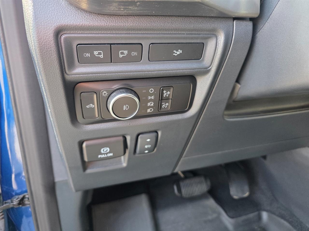 Ford F-150 Lariat SuperCrew 5.5-ft. Bed 4WD 2023