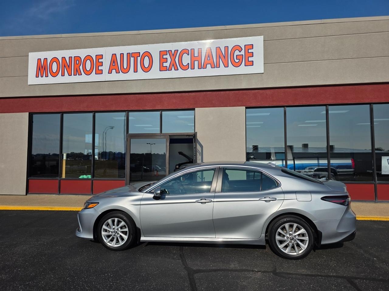 Toyota Camry LE AWD 2023