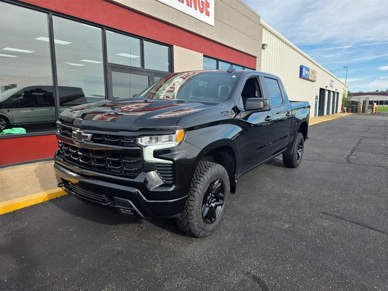Chevrolet Silverado 1500 4WD Crew Cab 147" LT Trail Boss 2022