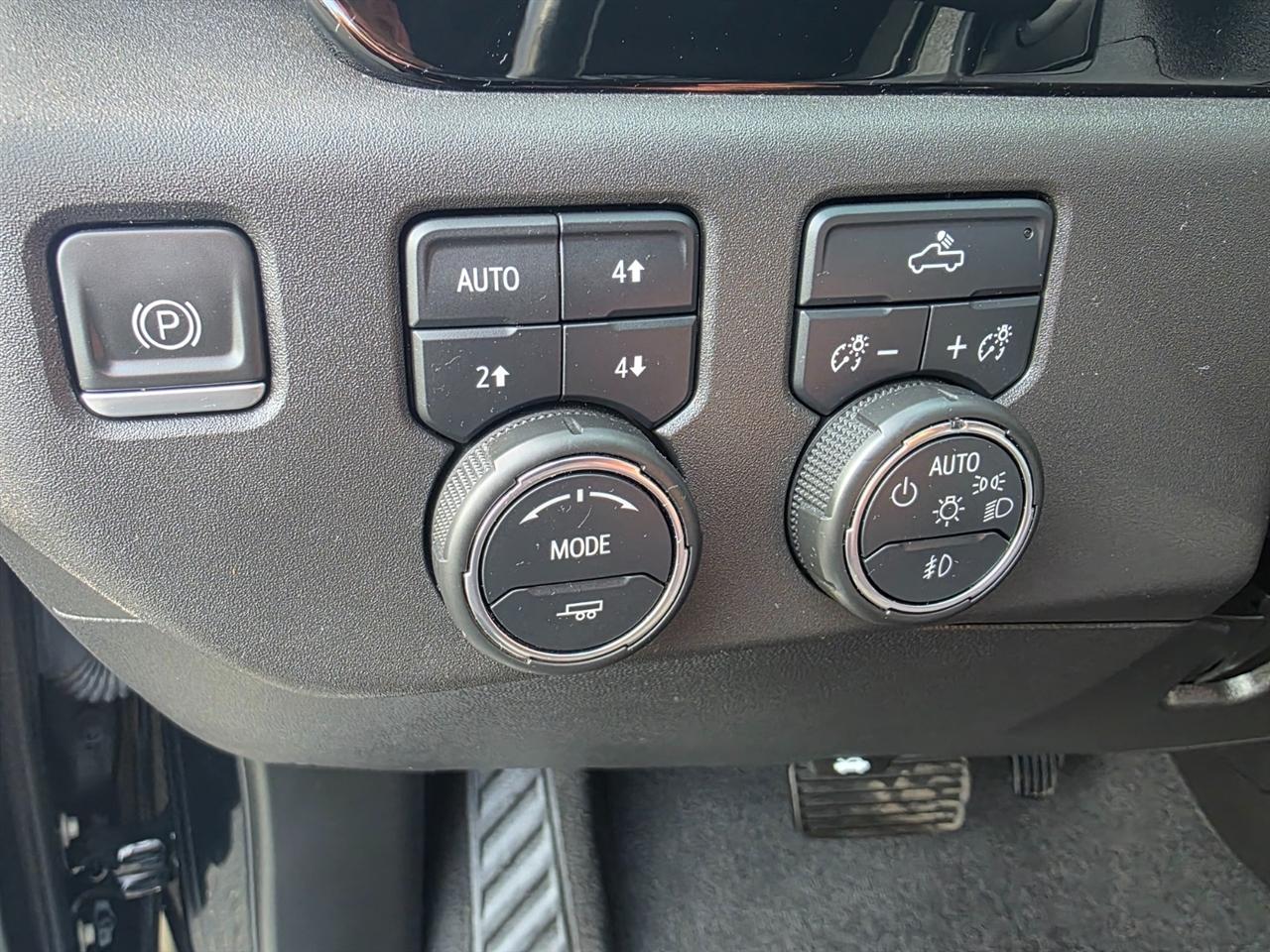 Chevrolet Silverado 1500 4WD Crew Cab 147" LT Trail Boss 2022