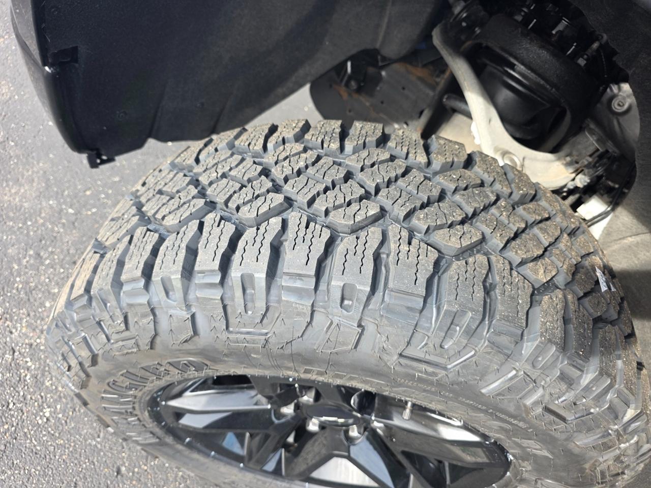 Chevrolet Silverado 1500 4WD Crew Cab 147" LT Trail Boss 2022