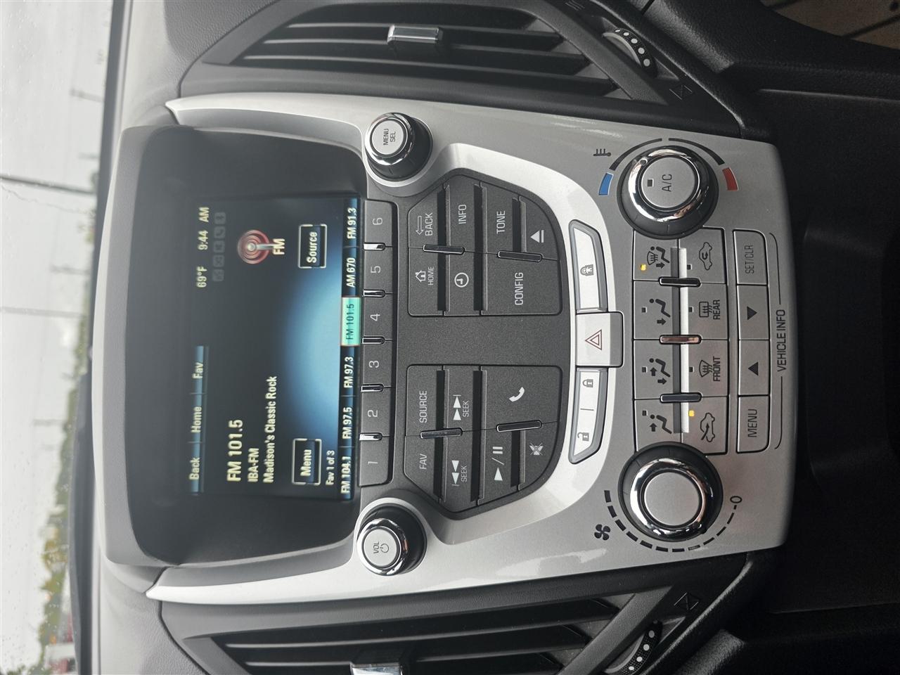 Chevrolet Equinox FWD 4dr LT w/1LT 2015