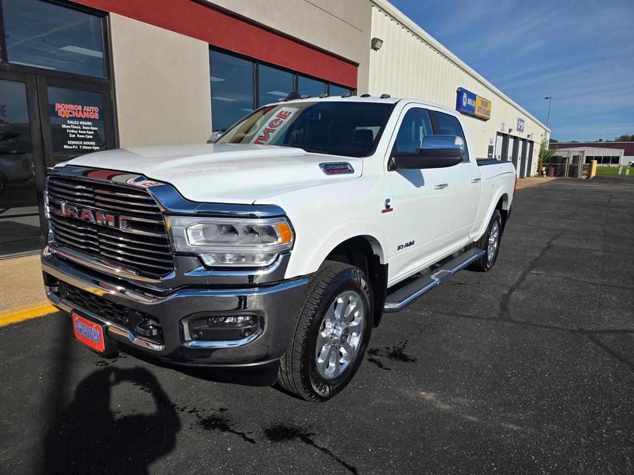 RAM 2500 Laramie 4x4 Crew Cab 6'4" Box 2022