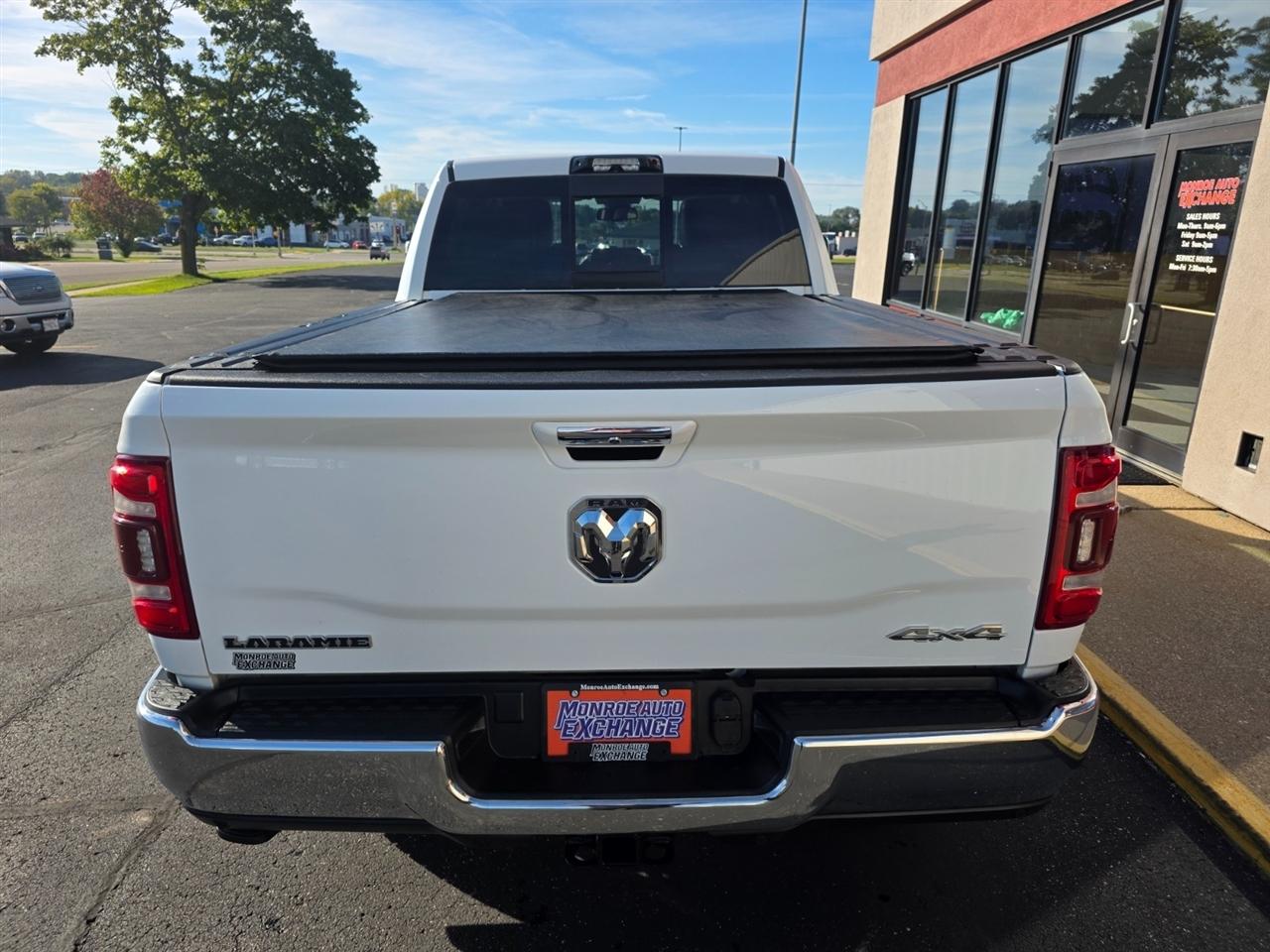 RAM 2500 Laramie 4x4 Crew Cab 6'4" Box 2022