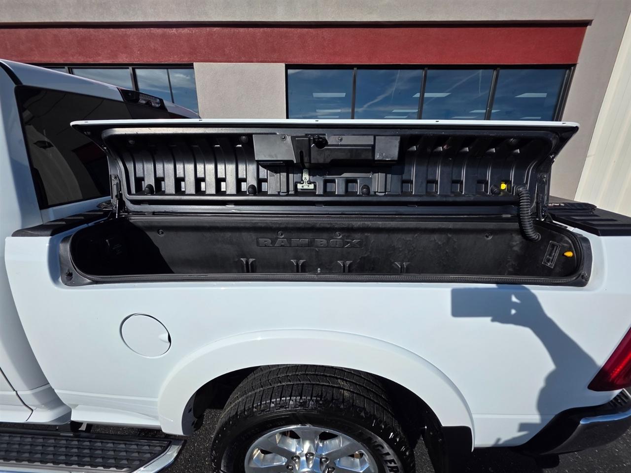 RAM 2500 Laramie 4x4 Crew Cab 6'4" Box 2022