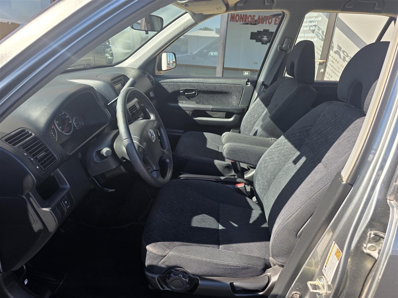 Honda CR-V 2WD LX AT 2005