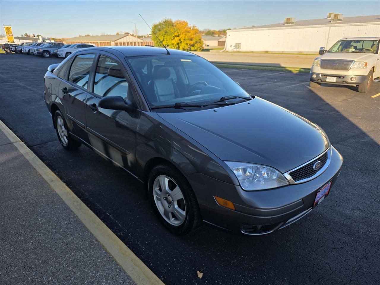 Ford Focus 4dr Sdn SES 2007