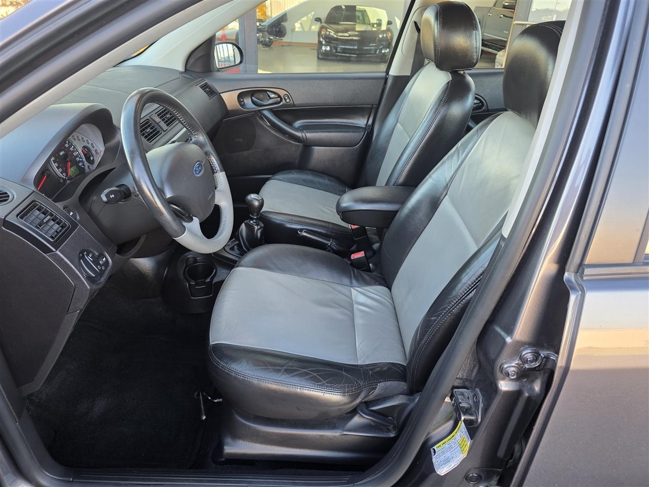 Ford Focus 4dr Sdn SES 2007