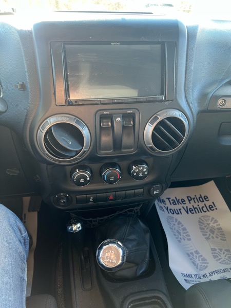 Jeep Wrangler Sport 4WD 2012