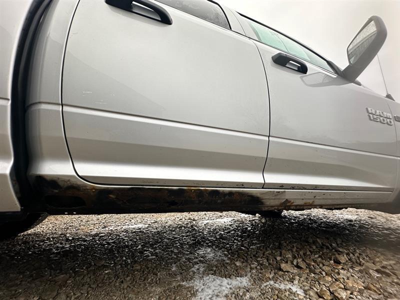 RAM 1500 Tradesman Quad Cab 4WD 2016