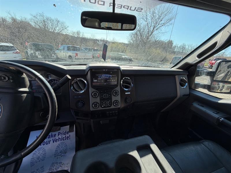 Ford F-350 SD Lariat Crew Cab 4WD 2014