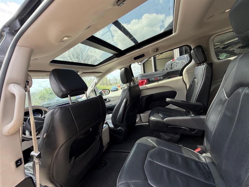 Chrysler Pacifica Limited 2019