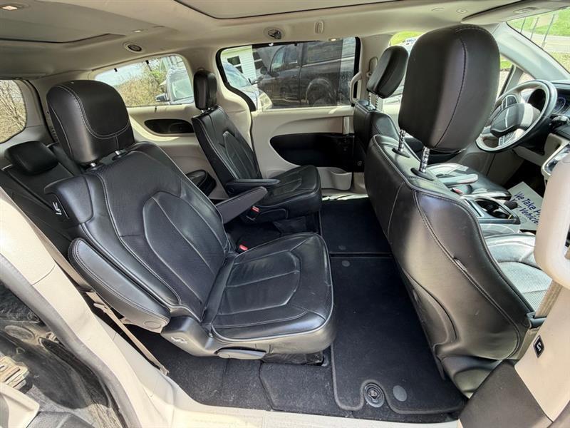 Chrysler Pacifica Limited 2019