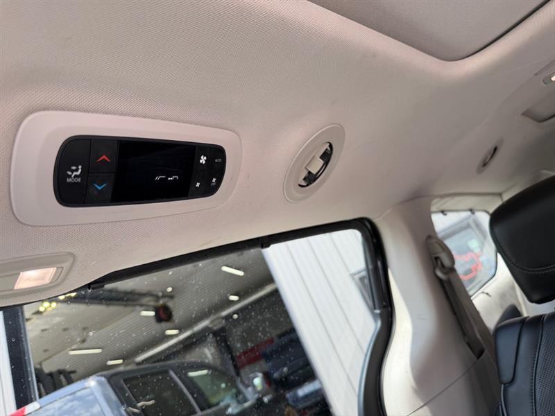 Chrysler Pacifica Limited 2019