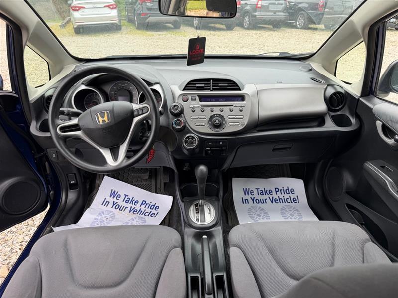 Honda Fit 5-Speed AT 2013