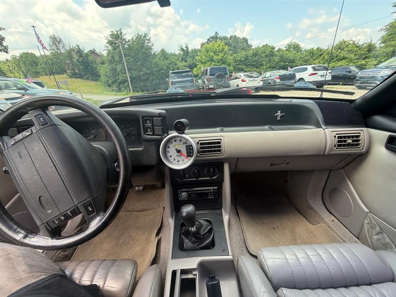 Ford Mustang LX 5.0L hatchback 1991