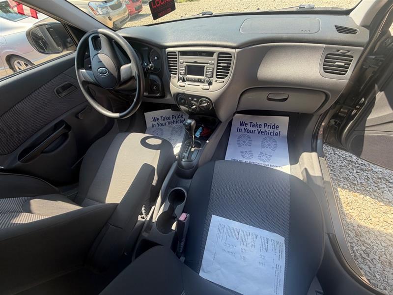 Kia Rio Base 2010