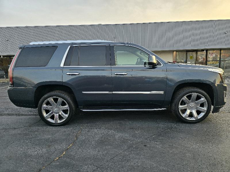 Cadillac Escalade Luxury 4WD 2020