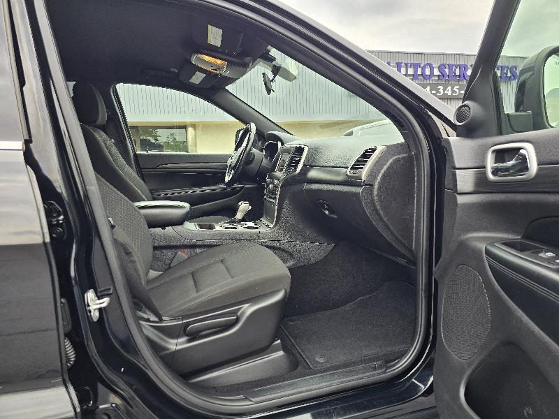 Jeep Grand Cherokee Laredo 4WD 2020