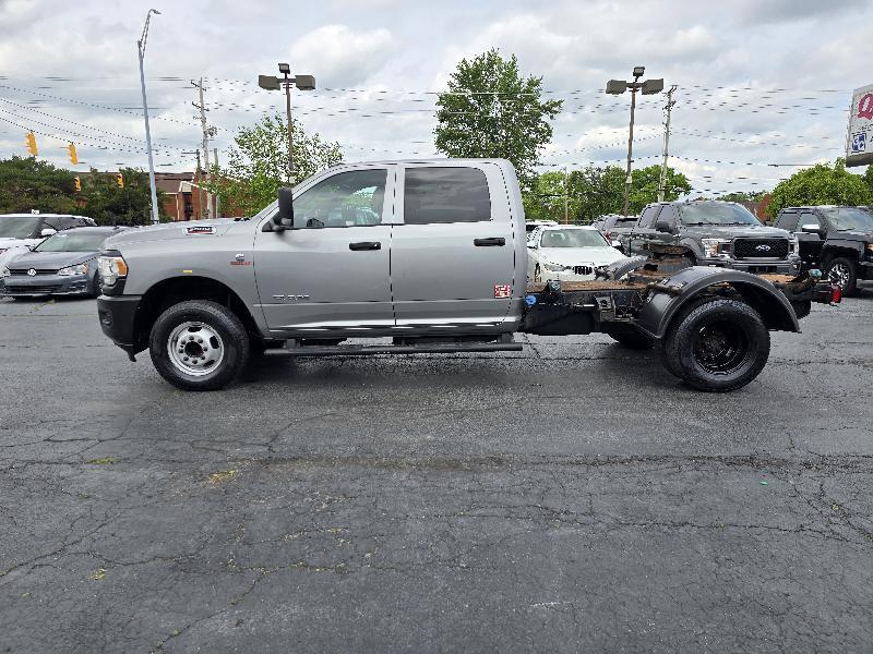 RAM 3500 Crew Cab 2WD DRW 2022