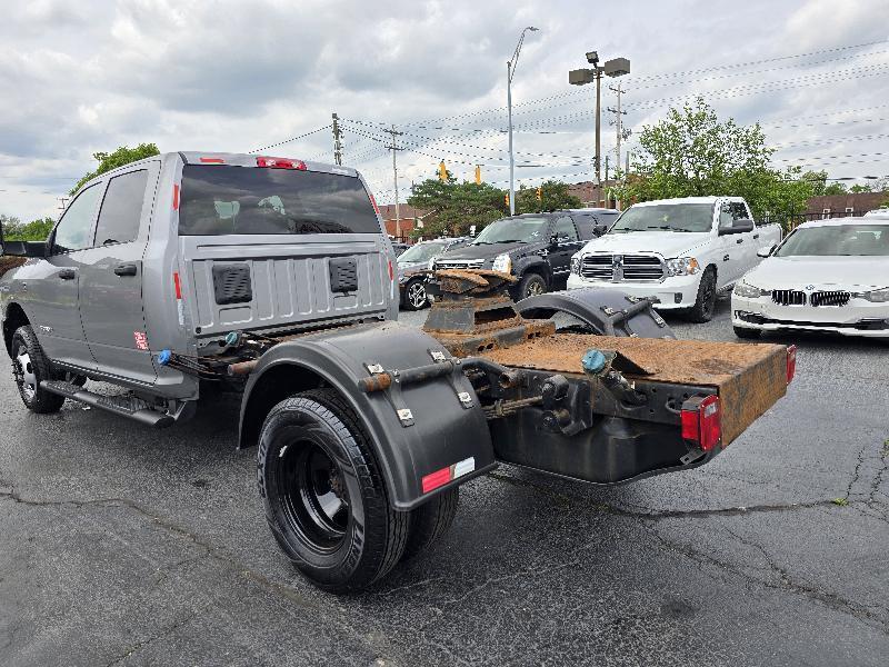 RAM 3500 Crew Cab 2WD DRW 2022