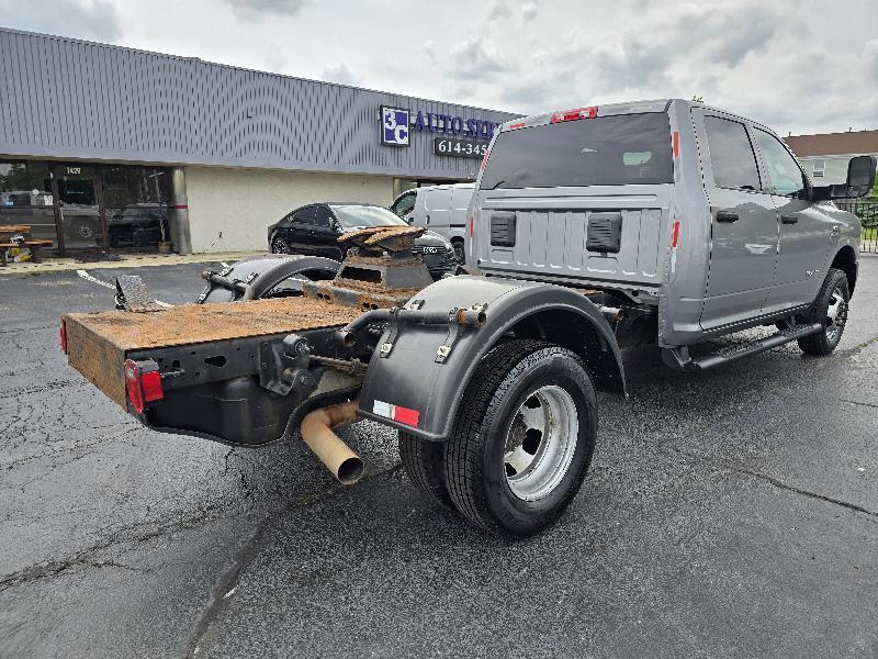 RAM 3500 Crew Cab 2WD DRW 2022