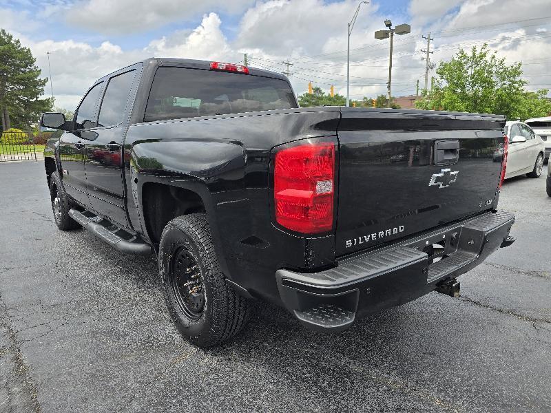 Chevrolet Silverado 1500 Crew Cab 143.5" WB 4WD Z71 2015