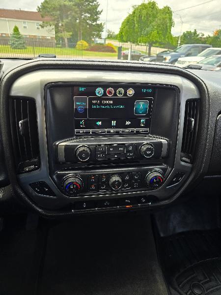 Chevrolet Silverado 1500 Crew Cab 143.5" WB 4WD Z71 2015