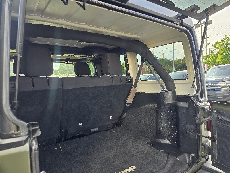 Jeep Wrangler Unlimited Sport 4WD 2015