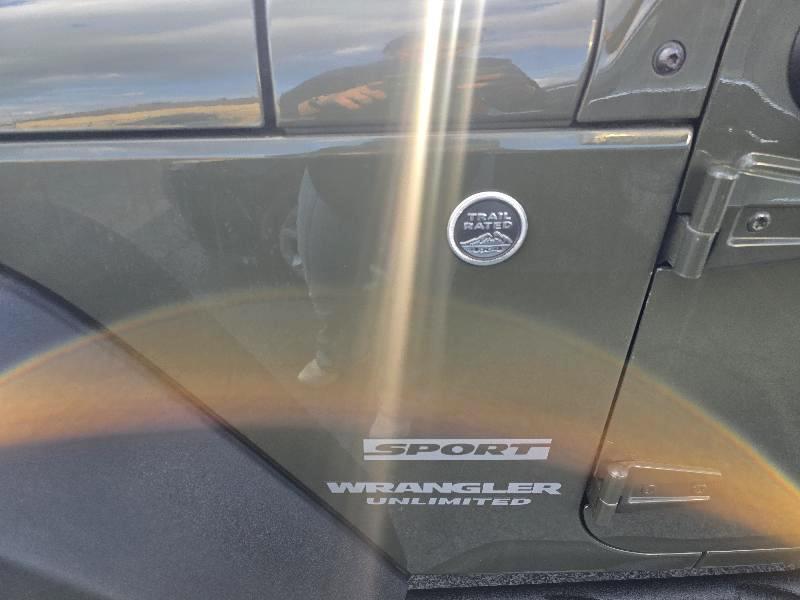 Jeep Wrangler Unlimited Sport 4WD 2015