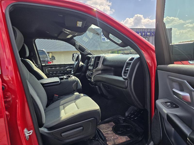 RAM 1500 Big Horn Quad Cab 4WD 2021