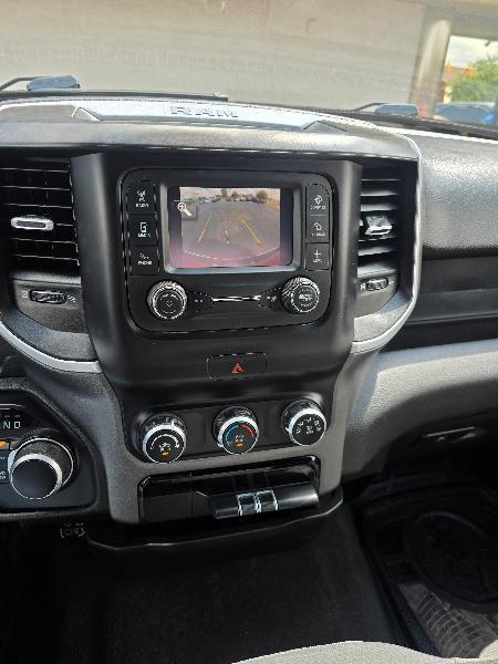 RAM 1500 Big Horn Quad Cab 4WD 2021