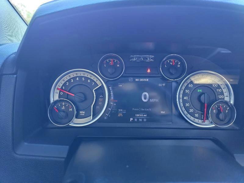 RAM 1500 Laramie Crew Cab SWB 4WD 2014