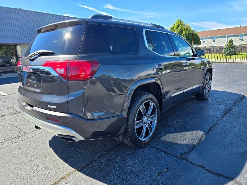 GMC Acadia Denali AWD 2019