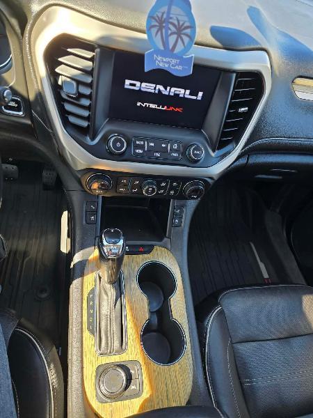 GMC Acadia Denali AWD 2019