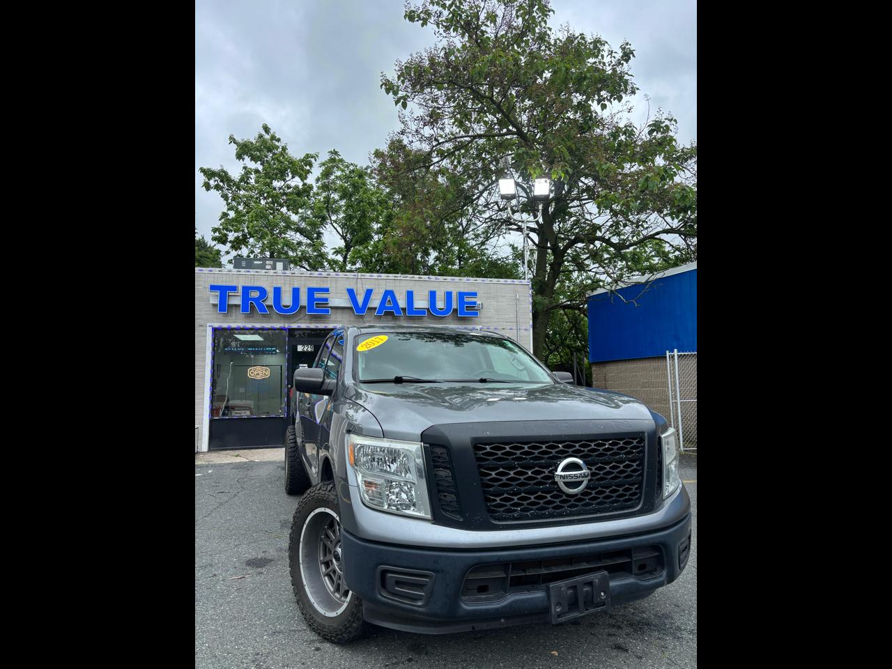 2017 Nissan Titan S Crew Cab 4WD