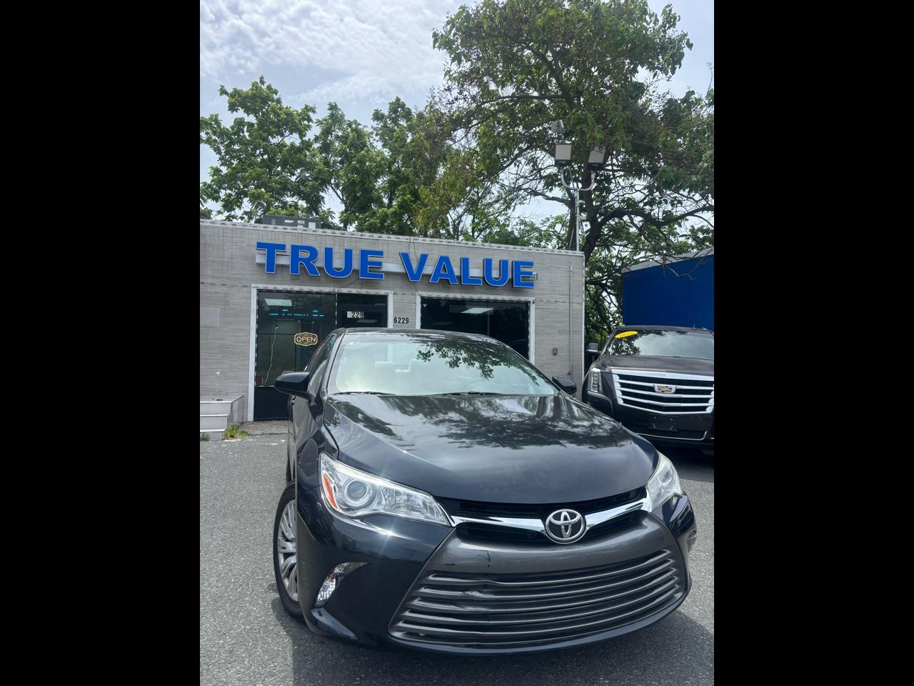 2017 Toyota Camry LE