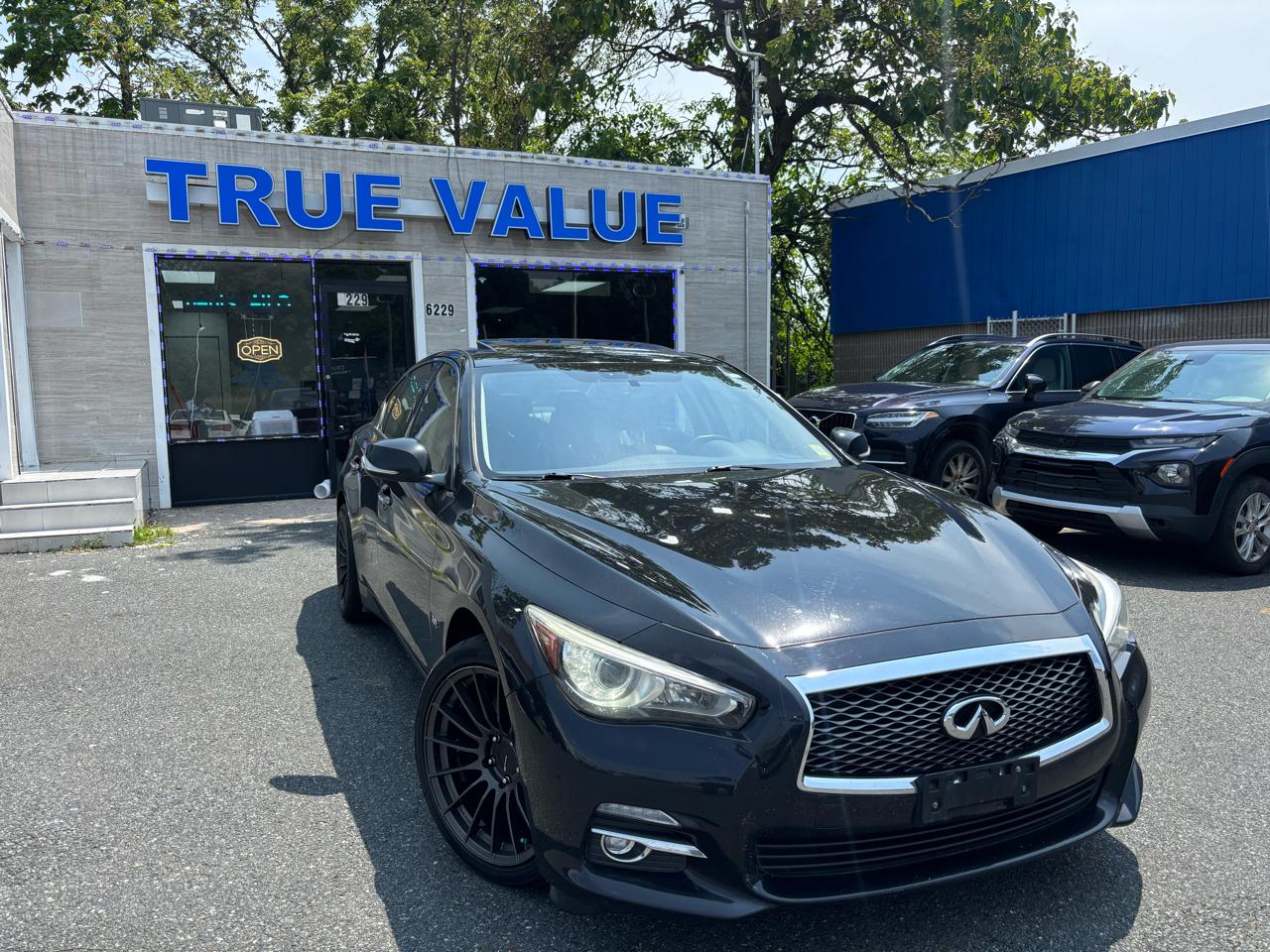 2017 INFINITI Q50