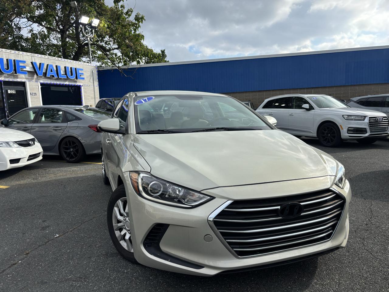 2017 Hyundai Elantra SE 6AT
