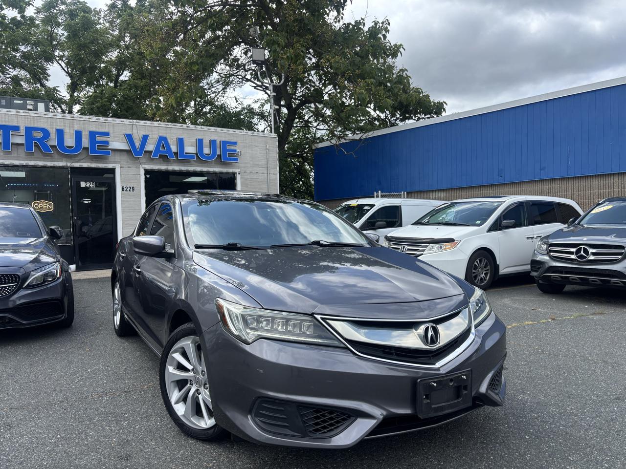 2017 Acura ILX 8-Spd AT