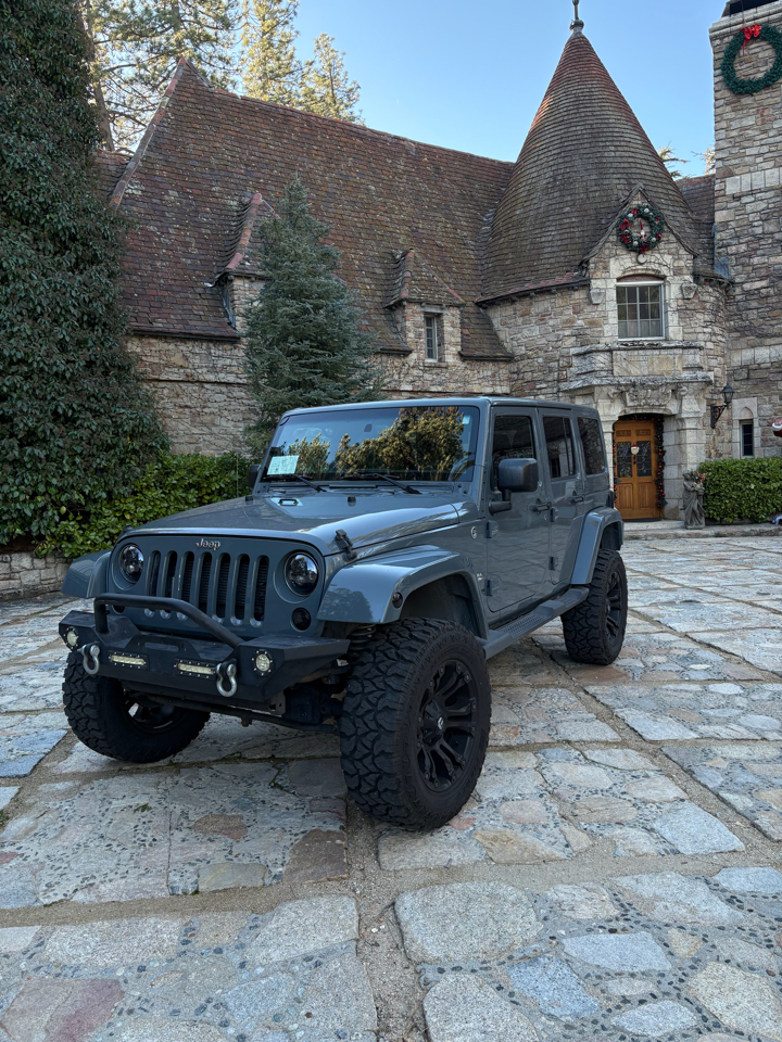Jeep Wrangler Unlimited Sahara 4WD 2014