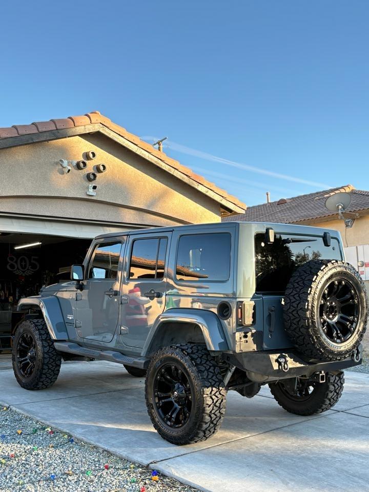 Jeep Wrangler Unlimited Sahara 4WD 2014