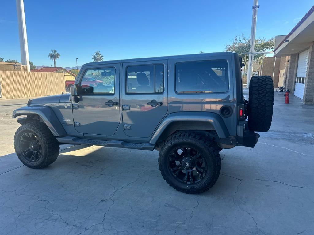 Jeep Wrangler Unlimited Sahara 4WD 2014