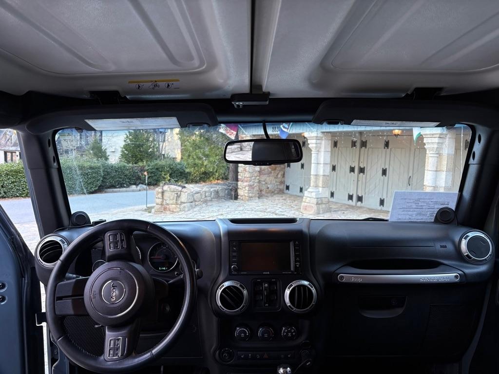 Jeep Wrangler Unlimited Sahara 4WD 2014